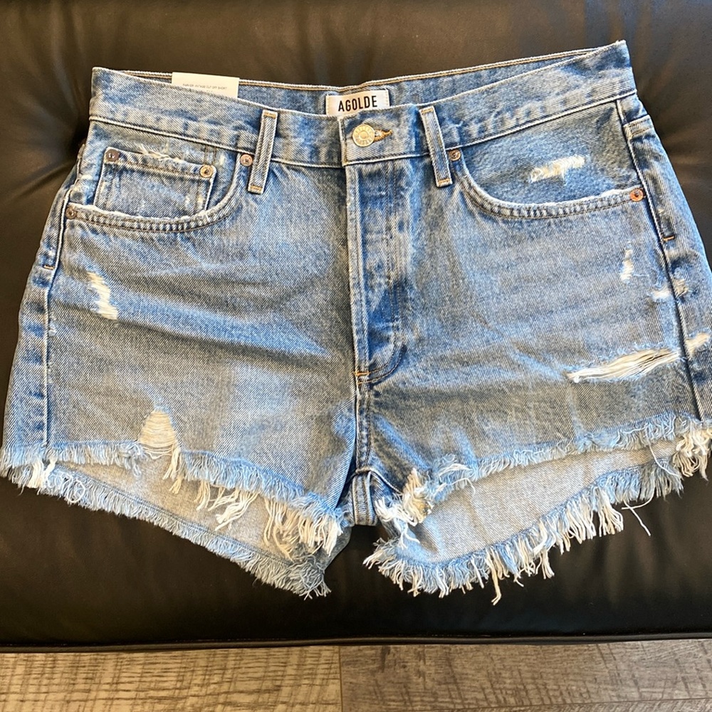 AGOLDE PARKER VINTAGE CUT OFF SHORT SIZE 30